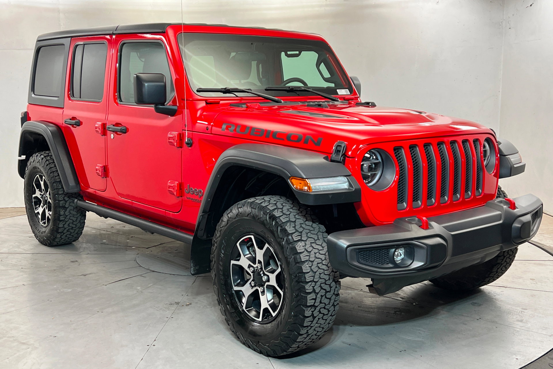 Used 2021 Jeep Wrangler Unlimited Rubicon w/ LED Lighting Group AWD/4WD image 7