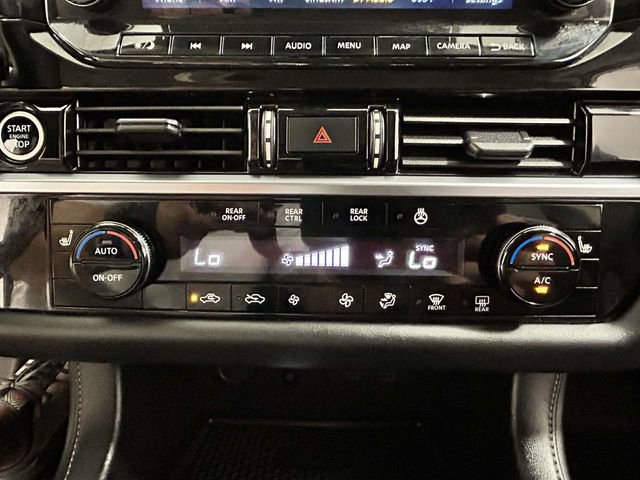 Used 2024 Nissan Pathfinder SL w/ Black Appearance Package FWD image 20