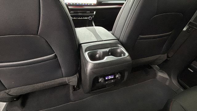 Used 2025 Chevrolet Traverse Z71 w/ Enhanced Driving Package image 21