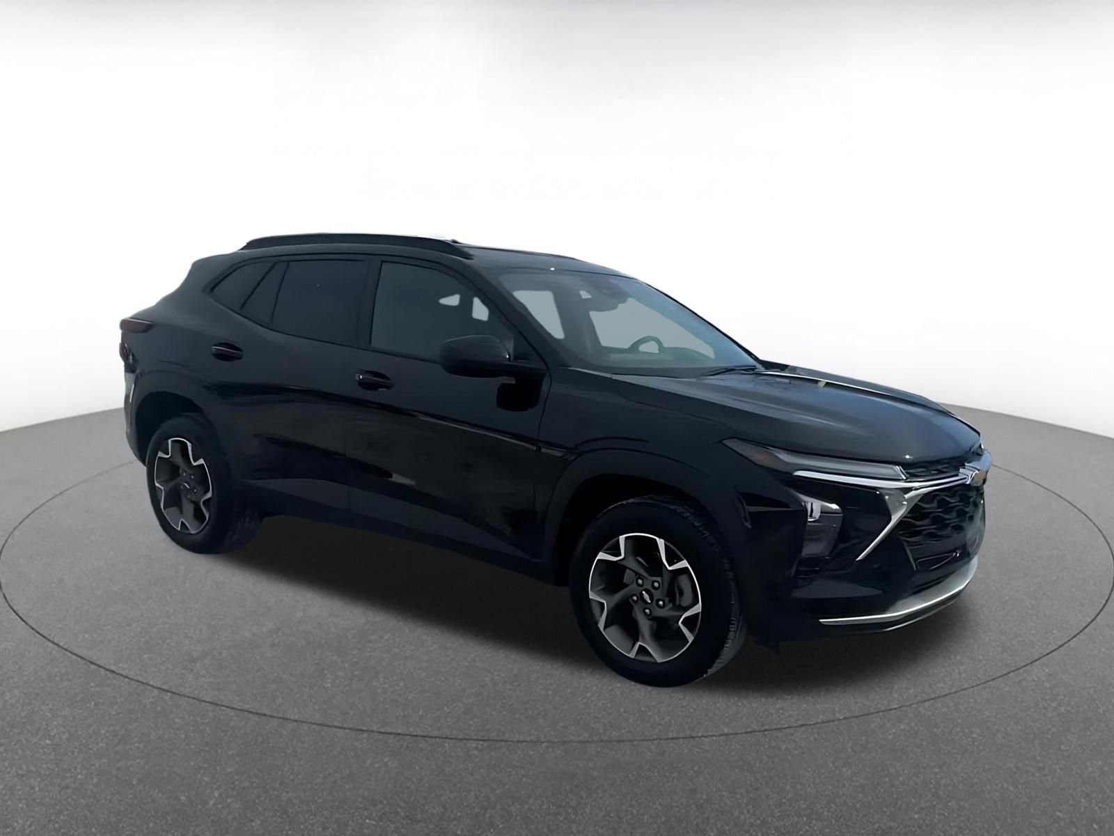 Used 2025 Chevrolet Trax LT w/ LT Convenience Package video 2