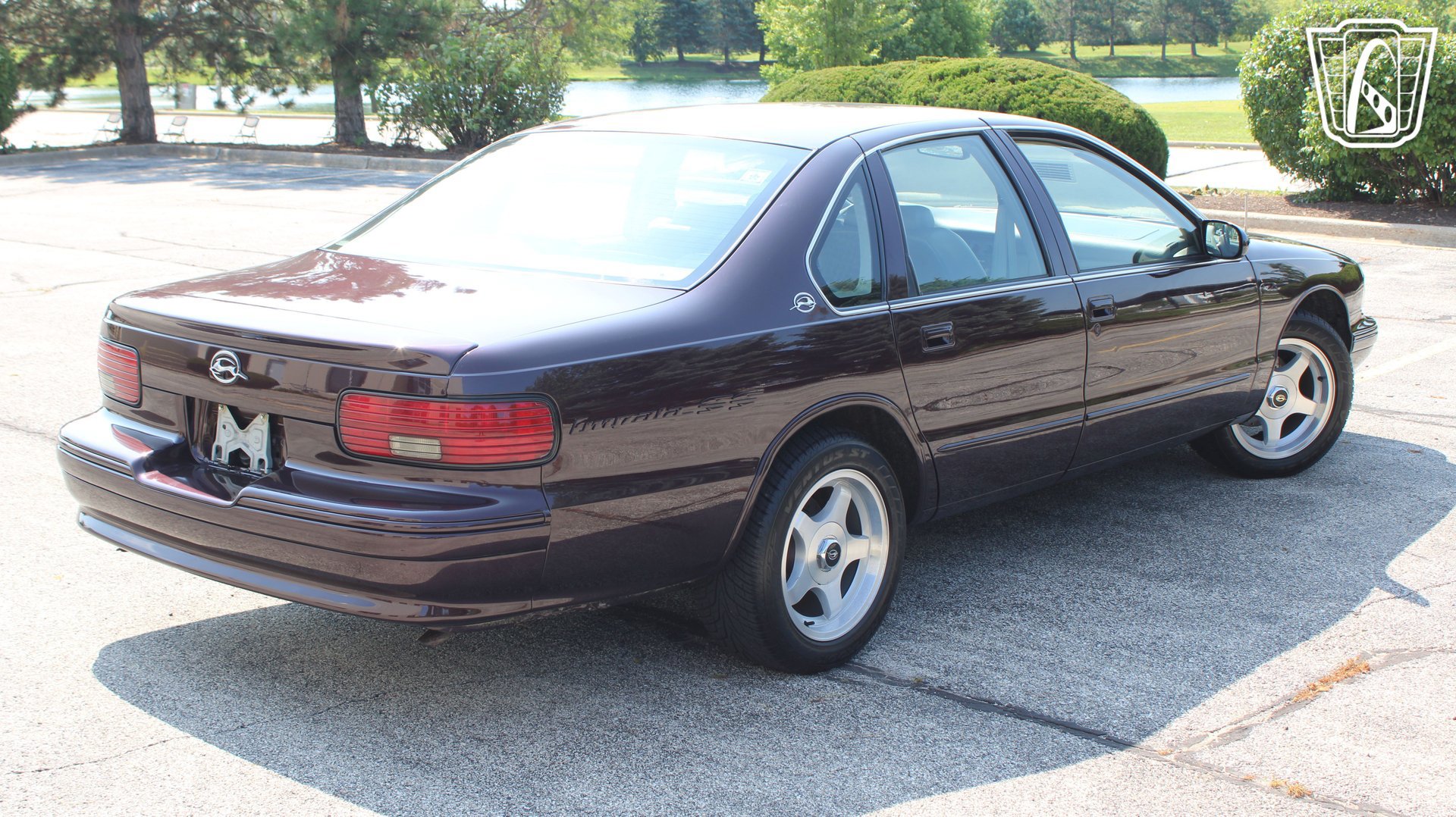 Used 1996 Chevrolet Impala SS RWD image 3