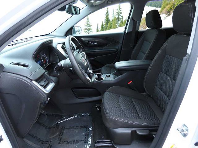 Used 2024 GMC Terrain SLE image 17