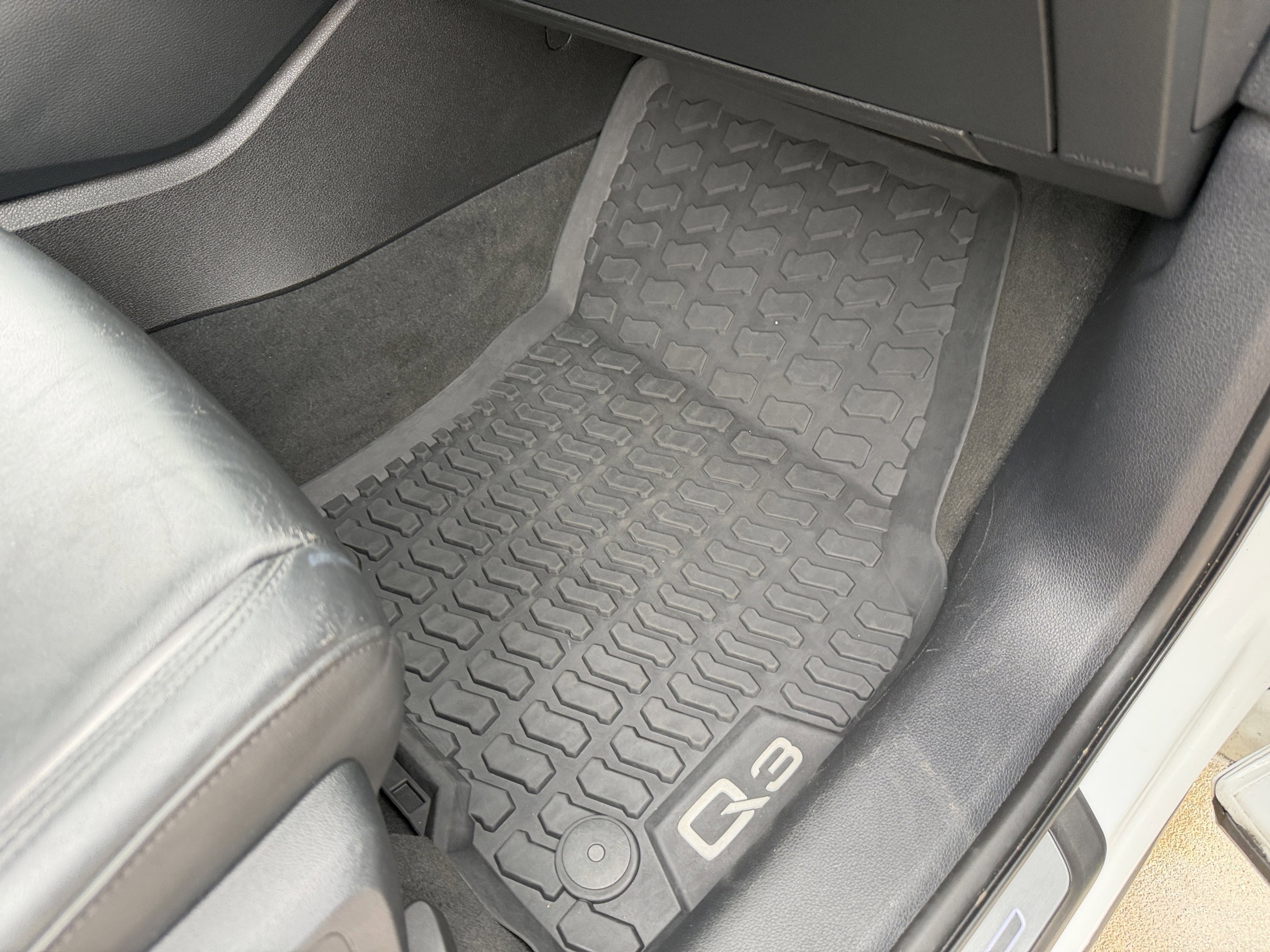 Used 2021 Audi Q3 2.0T Premium w/ Convenience Package image 35