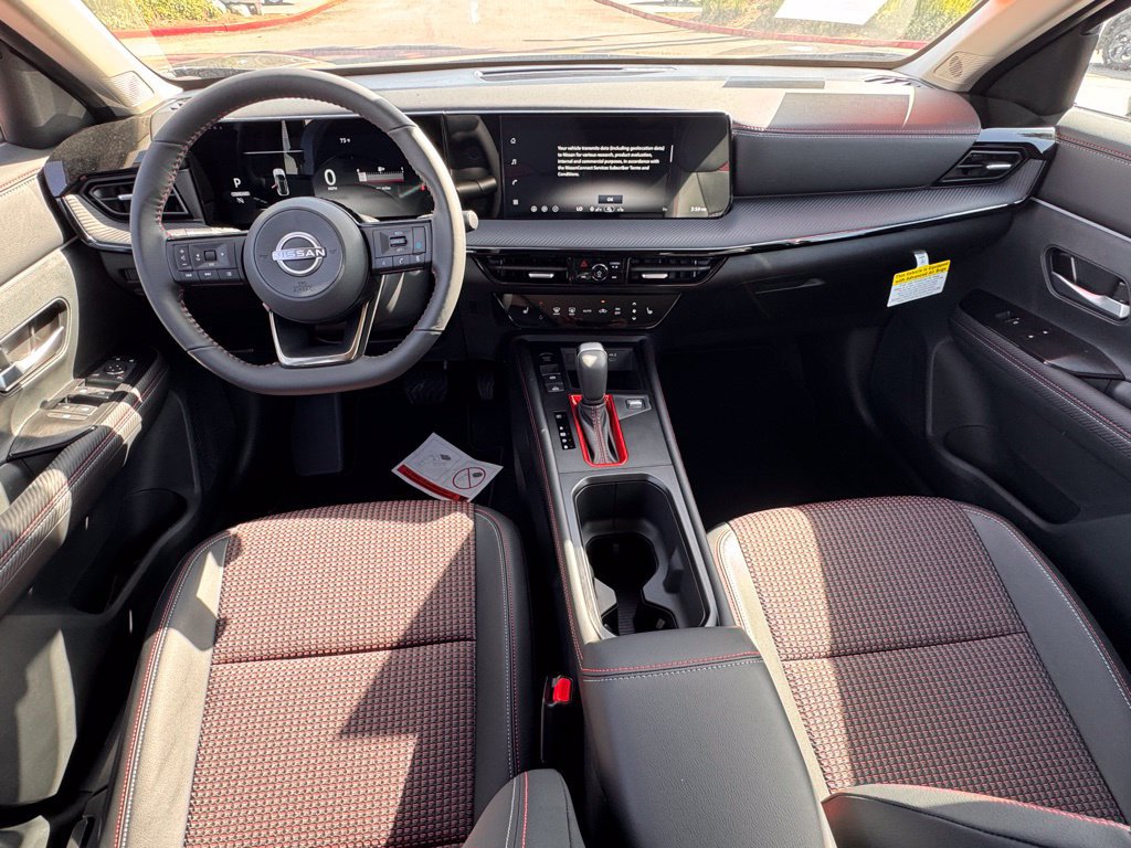 New 2026 Nissan Kicks SR w/ SR Premium Package FWD image 11