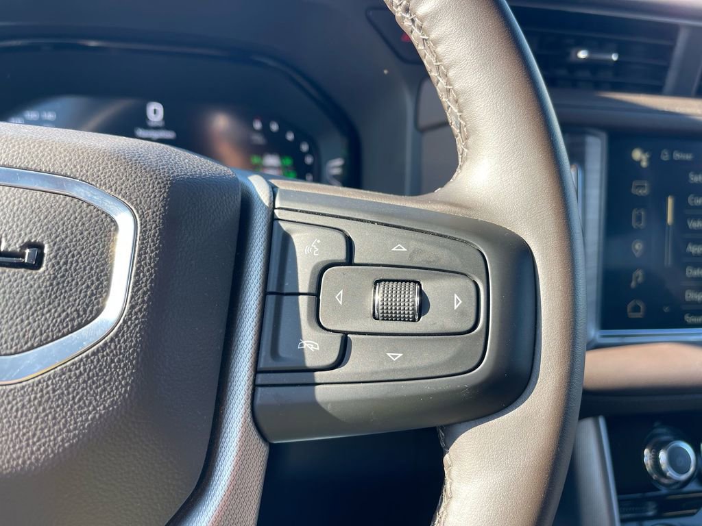 Used 2024 GMC Yukon Denali image 18