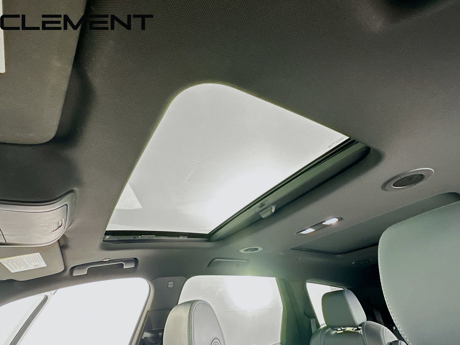 Used 2022 Buick Enclave Essence w/ Experience Buick Package image 25