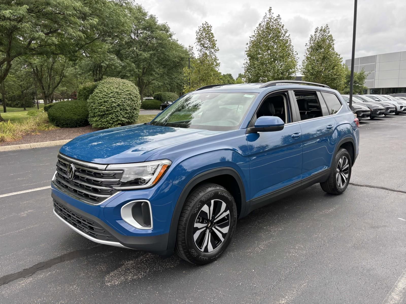 New 2026 Volkswagen Atlas SE image 3