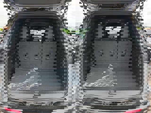 New 2026 Chevrolet Traverse RS image 14