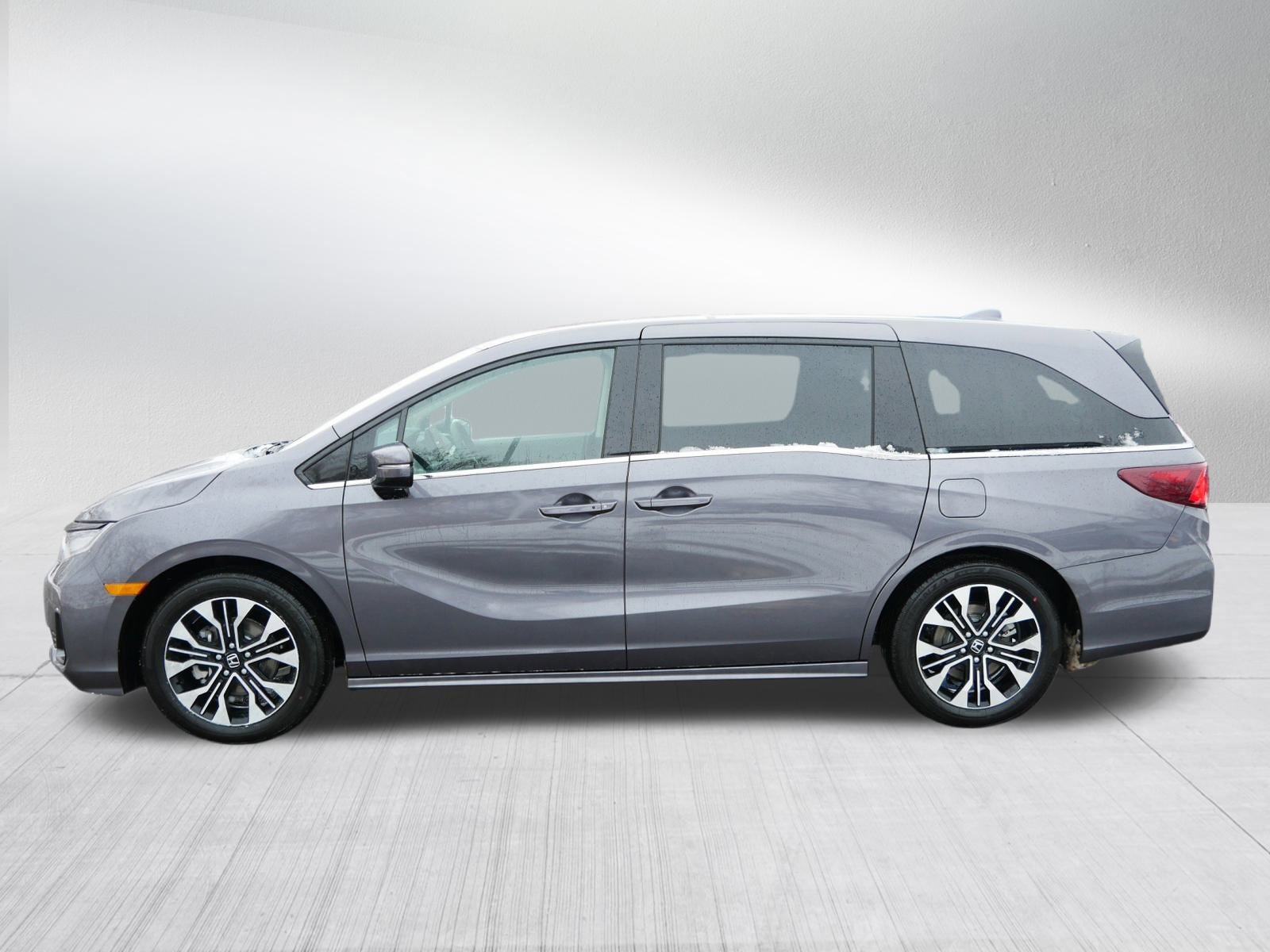 Certified 2026 Honda Odyssey Elite image 4