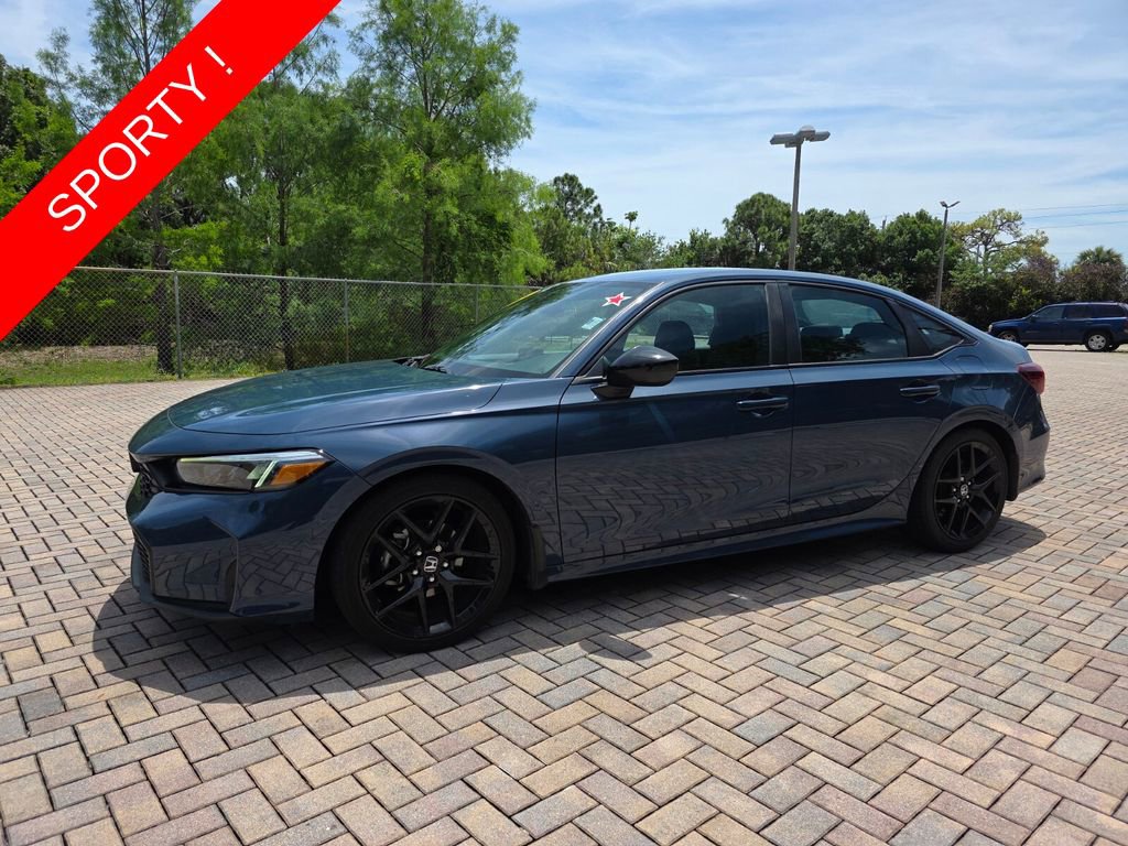 Used 2025 Honda Civic Sport image 3