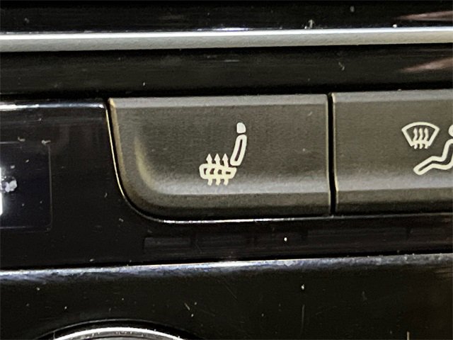 Certified 2023 Volkswagen Atlas Cross Sport SE image 27