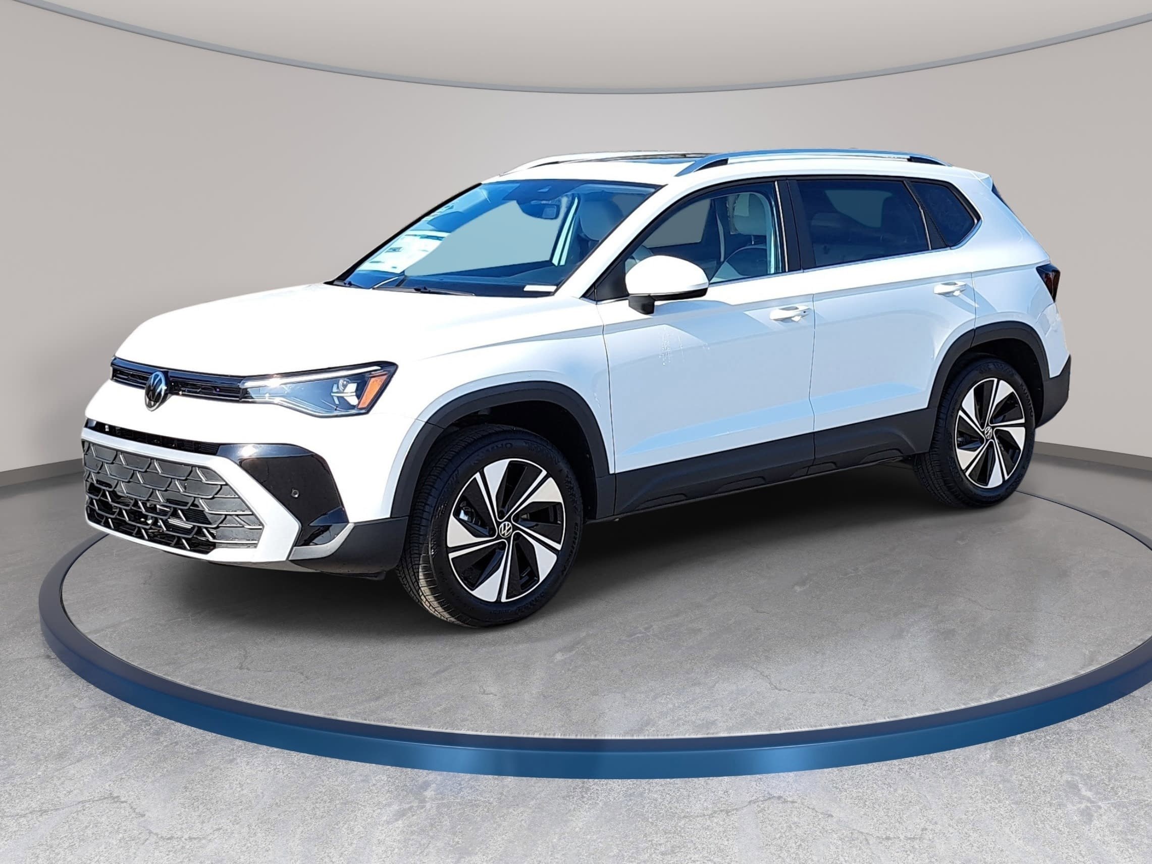 New 2026 Volkswagen Taos SE image 1