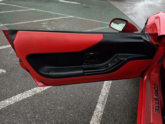 Used 1994 Chevrolet Corvette Coupe RWD image 19