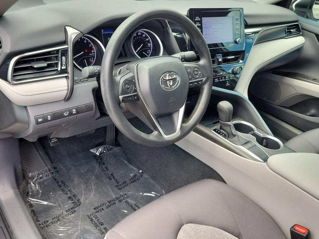 Used 2022 Toyota Camry LE FWD image 15