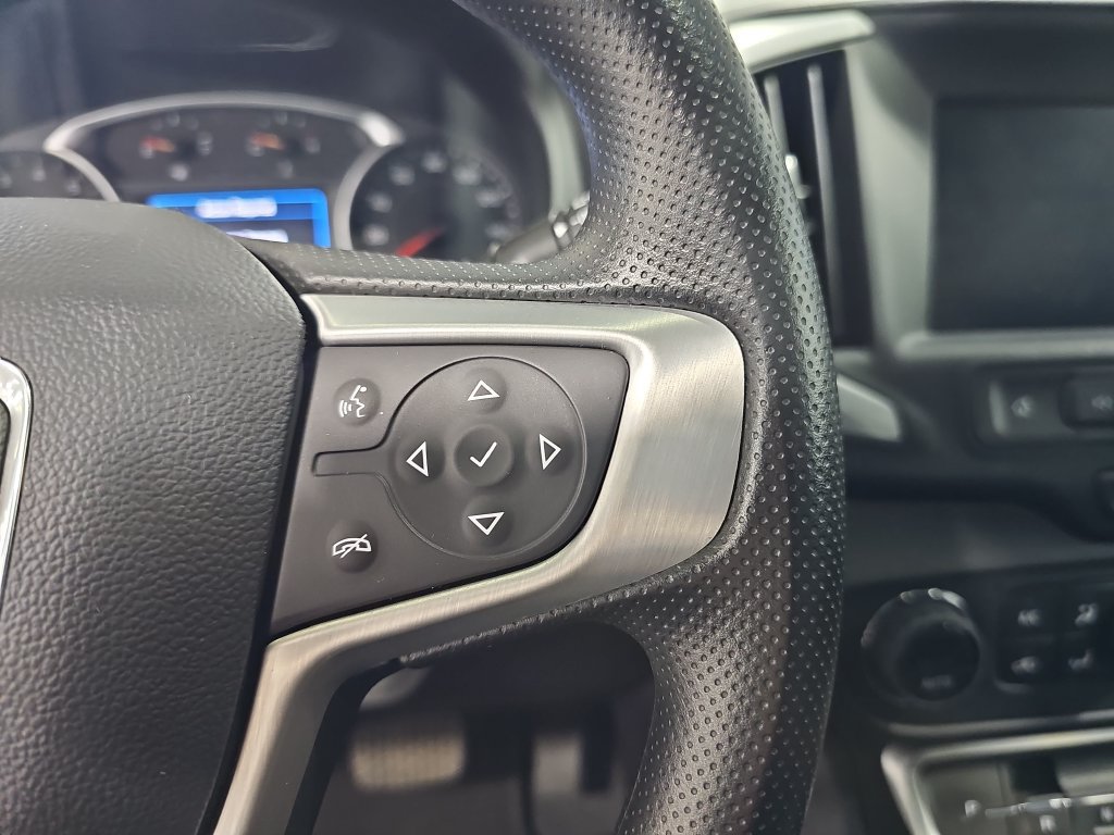 Used 2023 GMC Terrain SLE w/ Driver Convenience Package AWD/4WD image 17