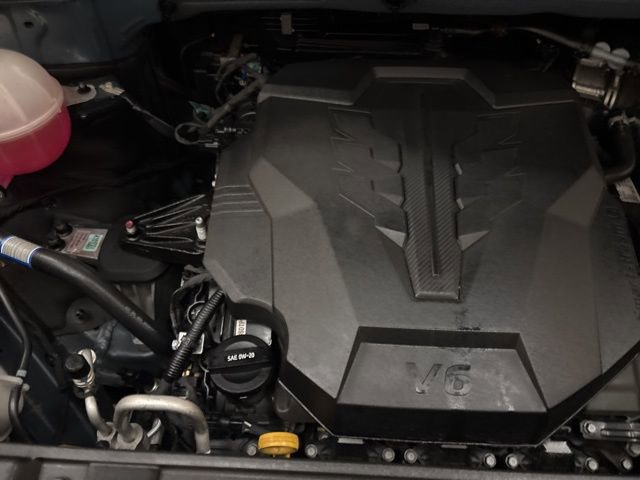 Used 2024 Kia Carnival SX Prestige FWD image 28