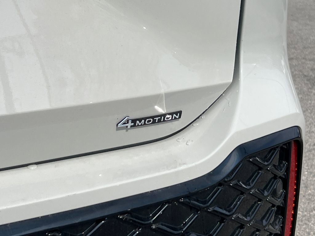 New 2026 Volkswagen Tiguan SE R-Line image 7