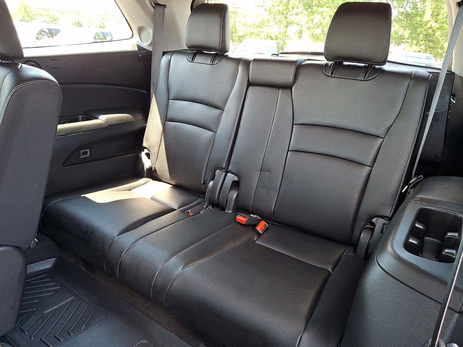 Used 2021 Honda Pilot Touring image 11