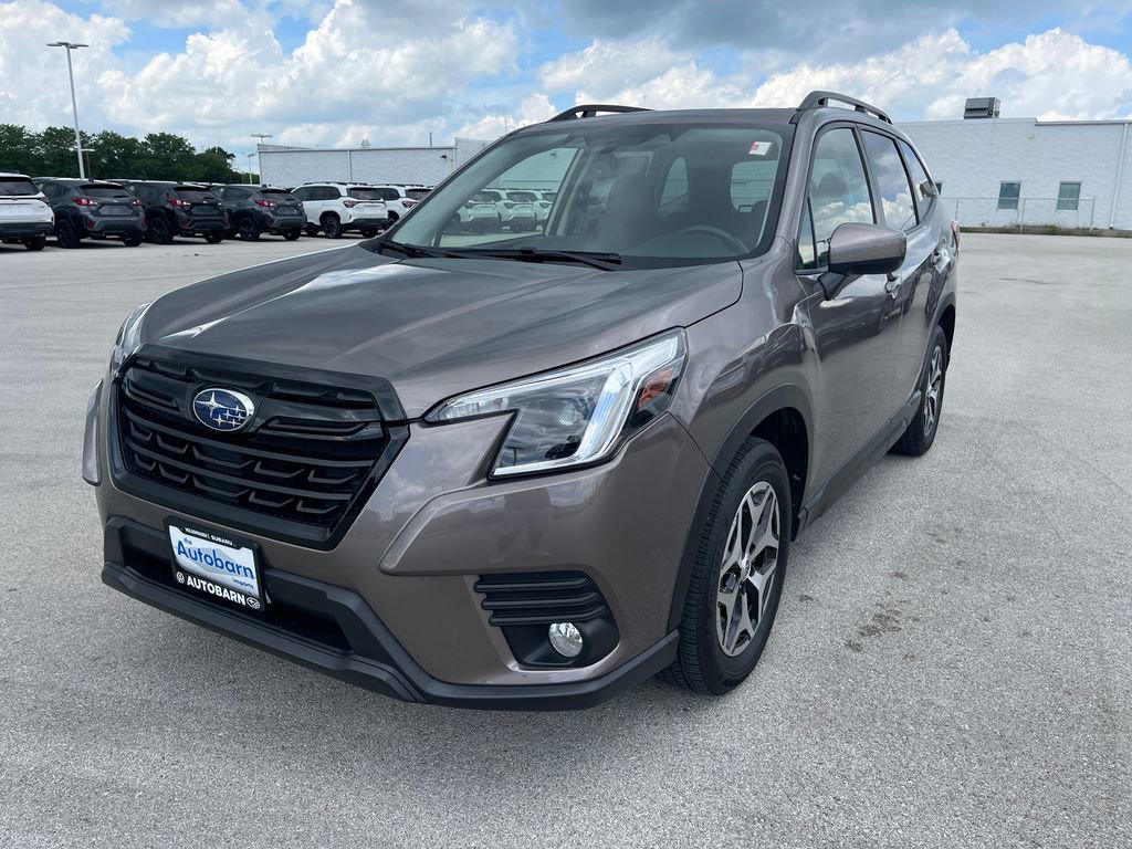 Used 2023 Subaru Forester Premium AWD/4WD image 1