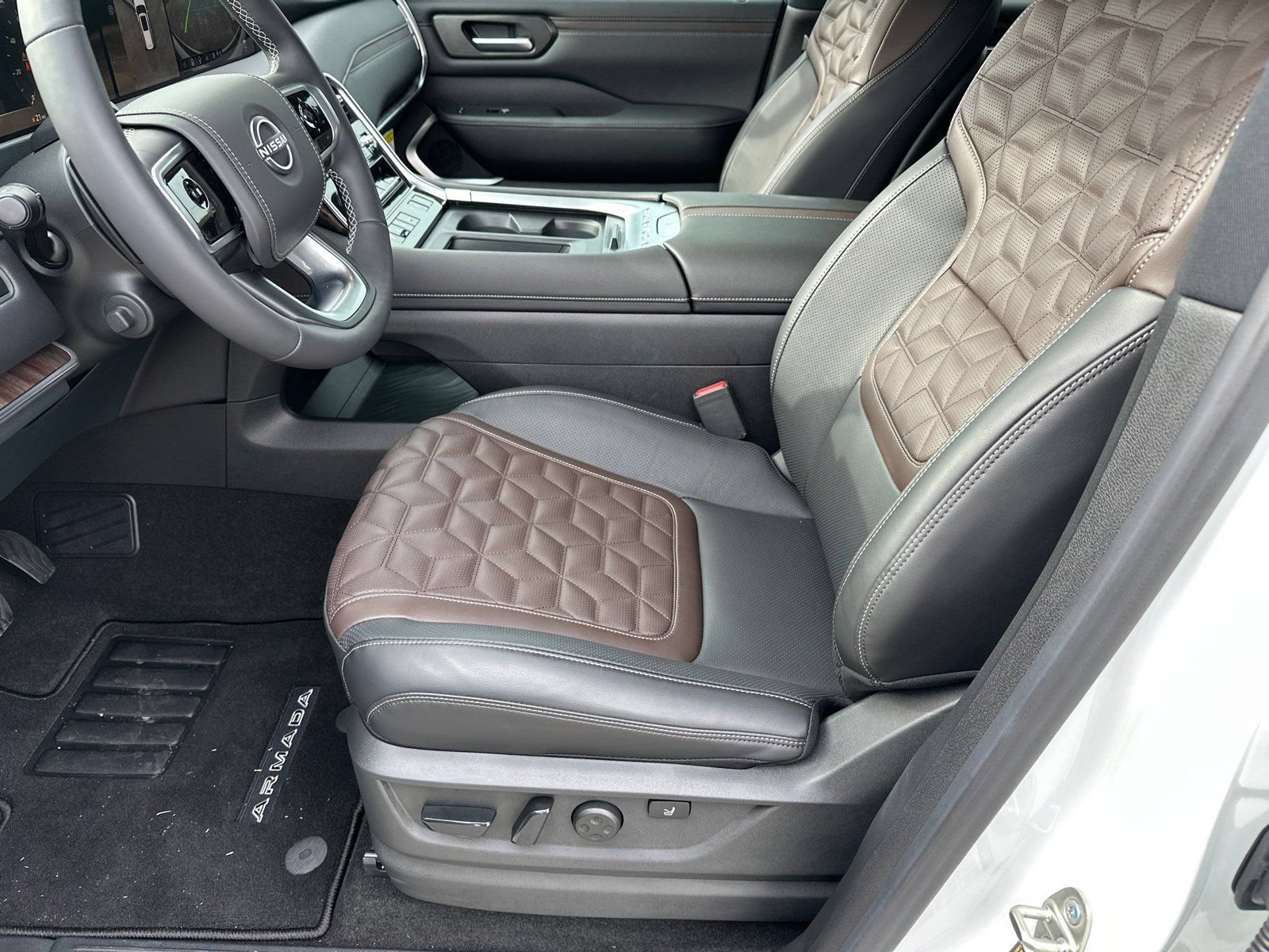 New 2026 Nissan Armada Platinum Reserve RWD image 9