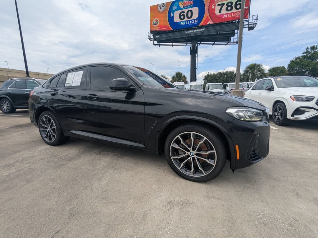 Used 2023 BMW X4 xDrive30i w/ M Sport Package AWD/4WD image 6