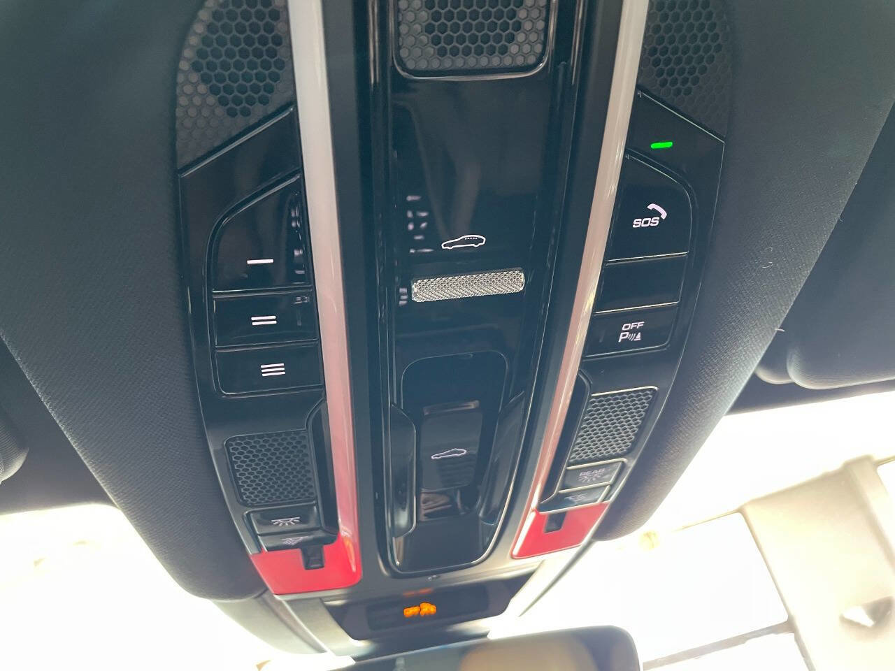 Used 2019 Porsche Cayenne image 39