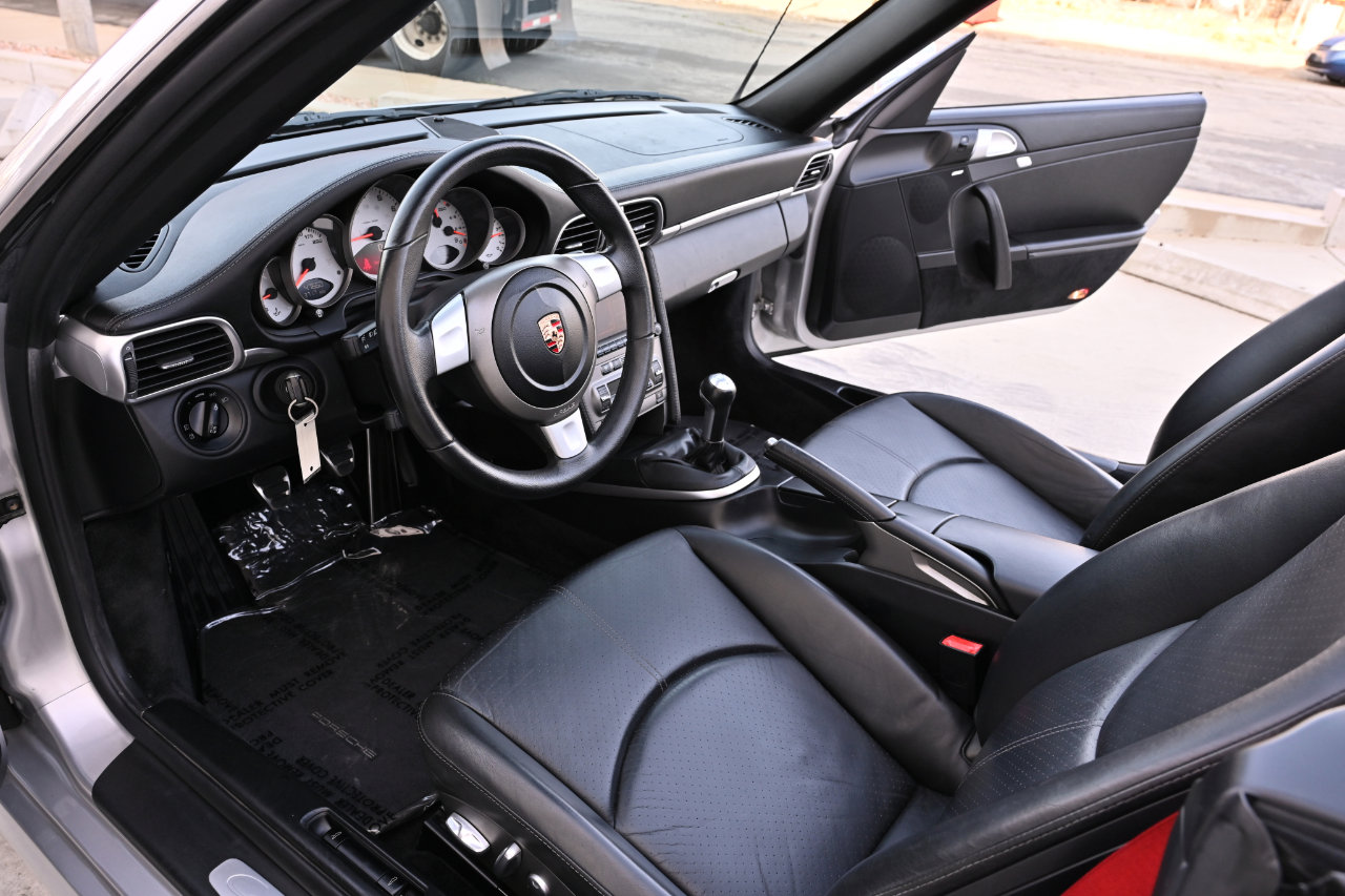 Used 2005 Porsche 911 Carrera S RWD image 17