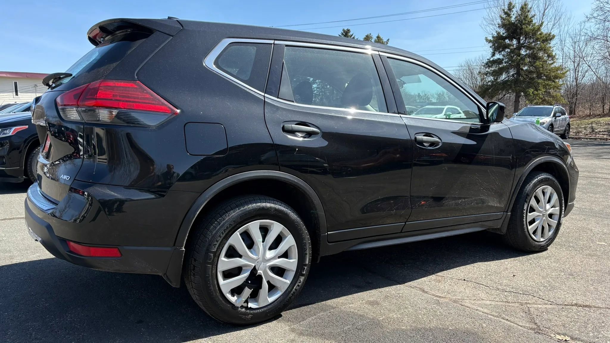 Used 2017 Nissan Rogue S image 10