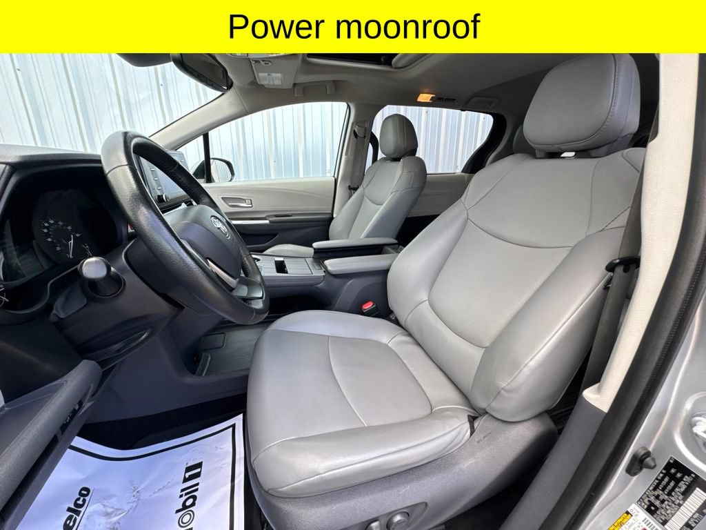 Used 2021 Toyota Sienna XLE w/ XLE Plus Package AWD/4WD image 15