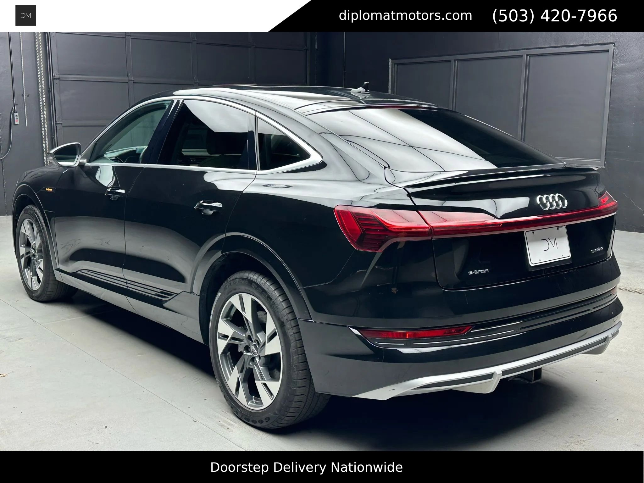 Used 2021 Audi e-tron Premium w/ Towing Package image 5