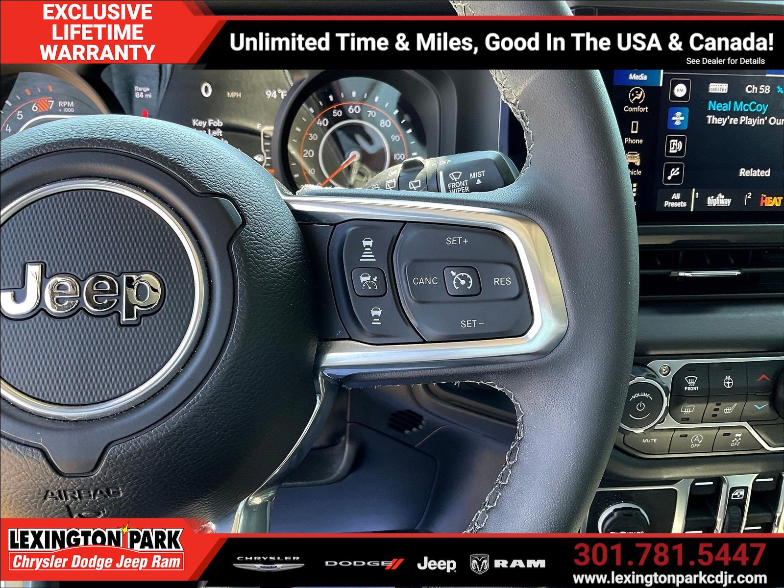 Used 2026 Jeep Wrangler Unlimited Sahara AWD/4WD image 12