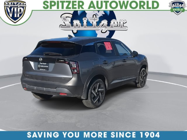 Used 2025 Nissan Kicks SV FWD image 9