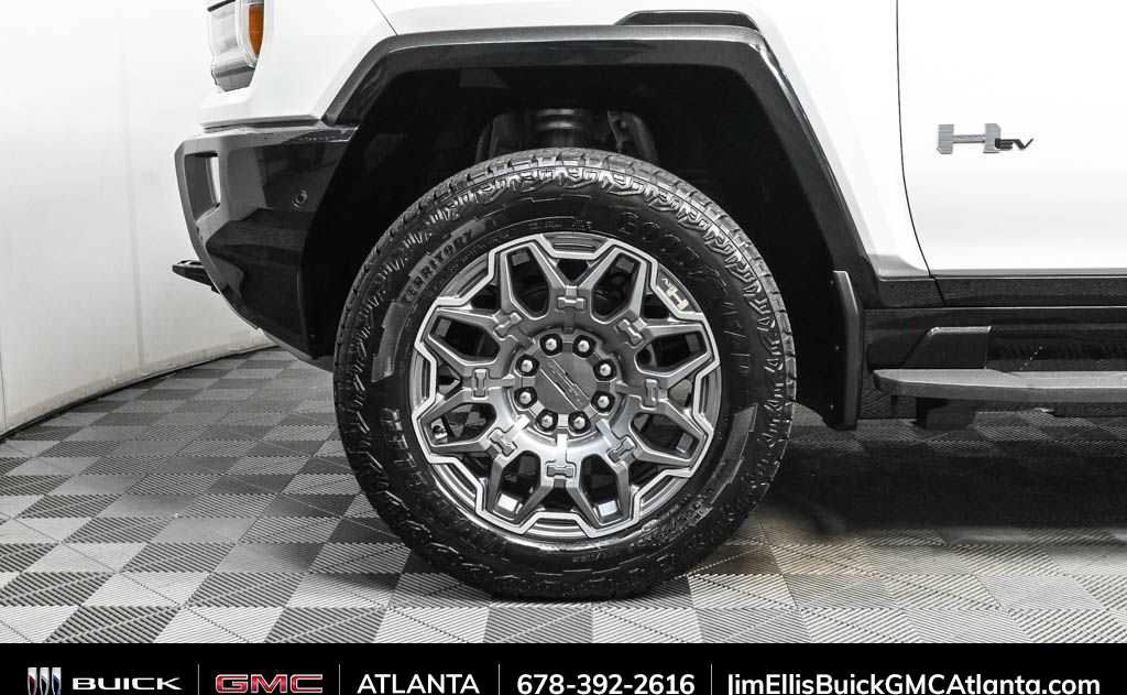 New 2025 GMC Hummer EV 3X w/ LPO, Cargo Utility Package AWD/4WD image 23