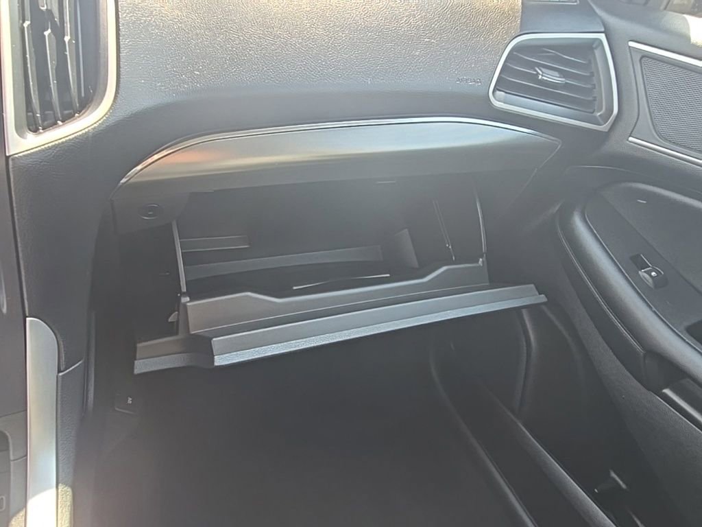 Used 2022 Ford Edge SEL image 21