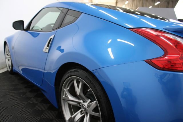 Used 2009 Nissan 370Z Coupe w/ Sport Pkg RWD image 7