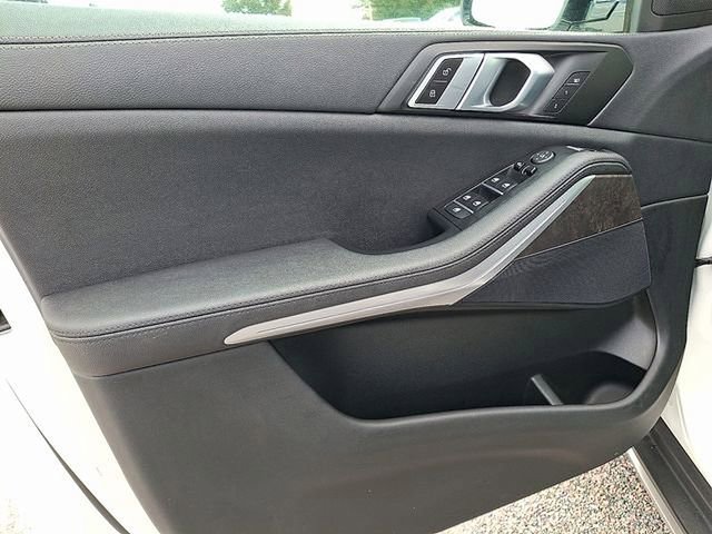 Used 2022 BMW X5 xDrive40i w/ Premium Package image 15