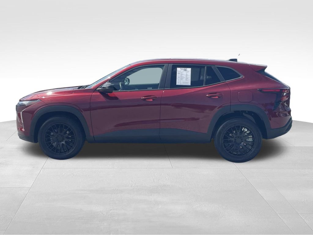 Used 2024 Chevrolet Trax RS w/ Sunroof Package FWD image 7