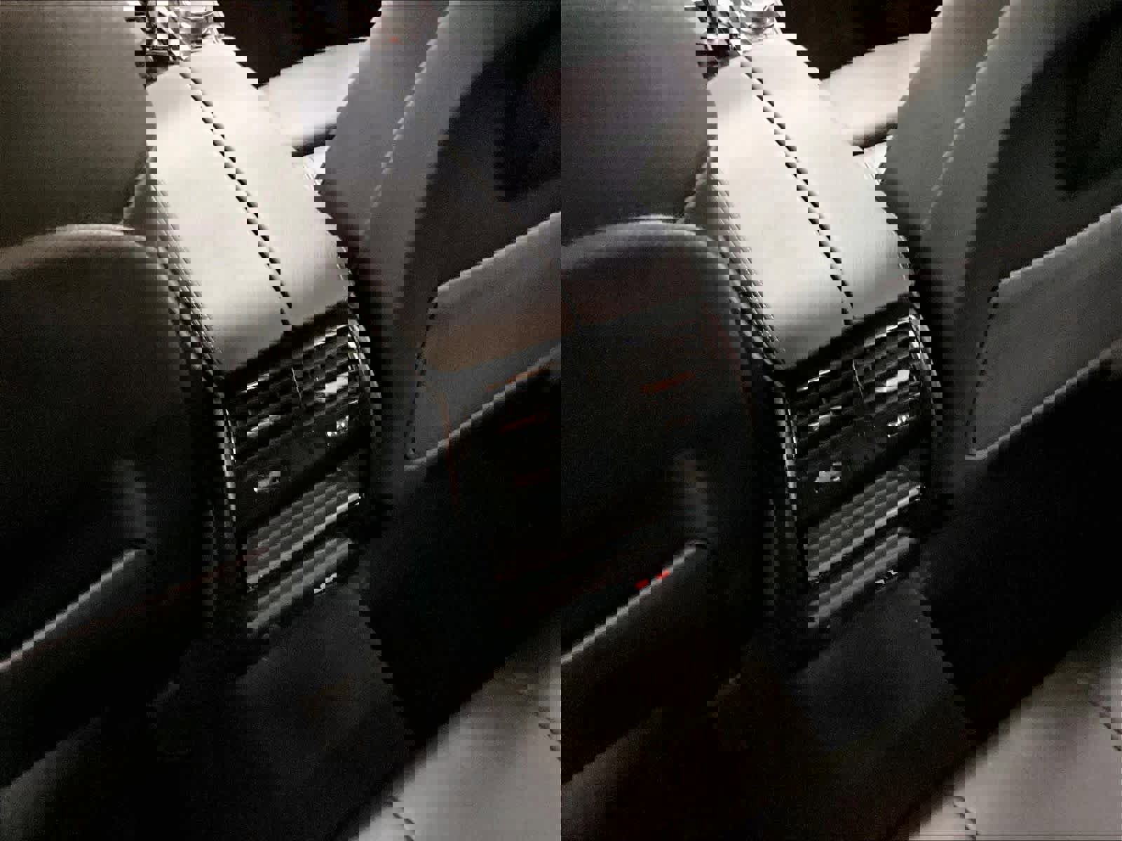 Used 2023 BMW 530e xDrive w/ Executive Package image 36