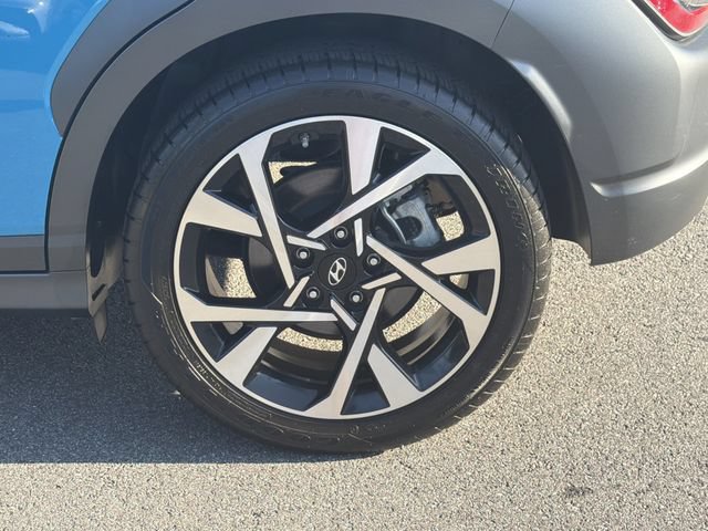 Certified 2023 Hyundai Kona Limited FWD image 22