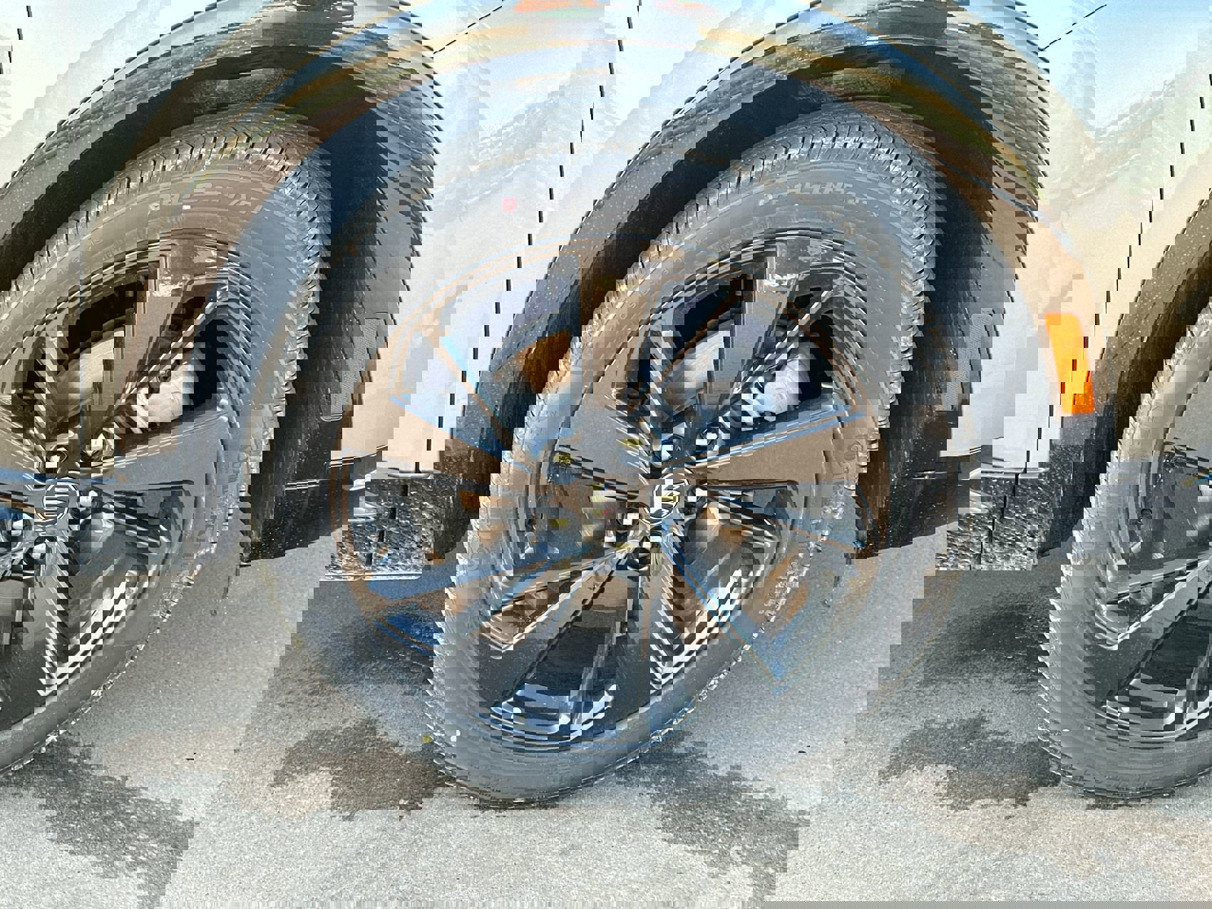 New 2025 Buick Envision Sport Touring image 25