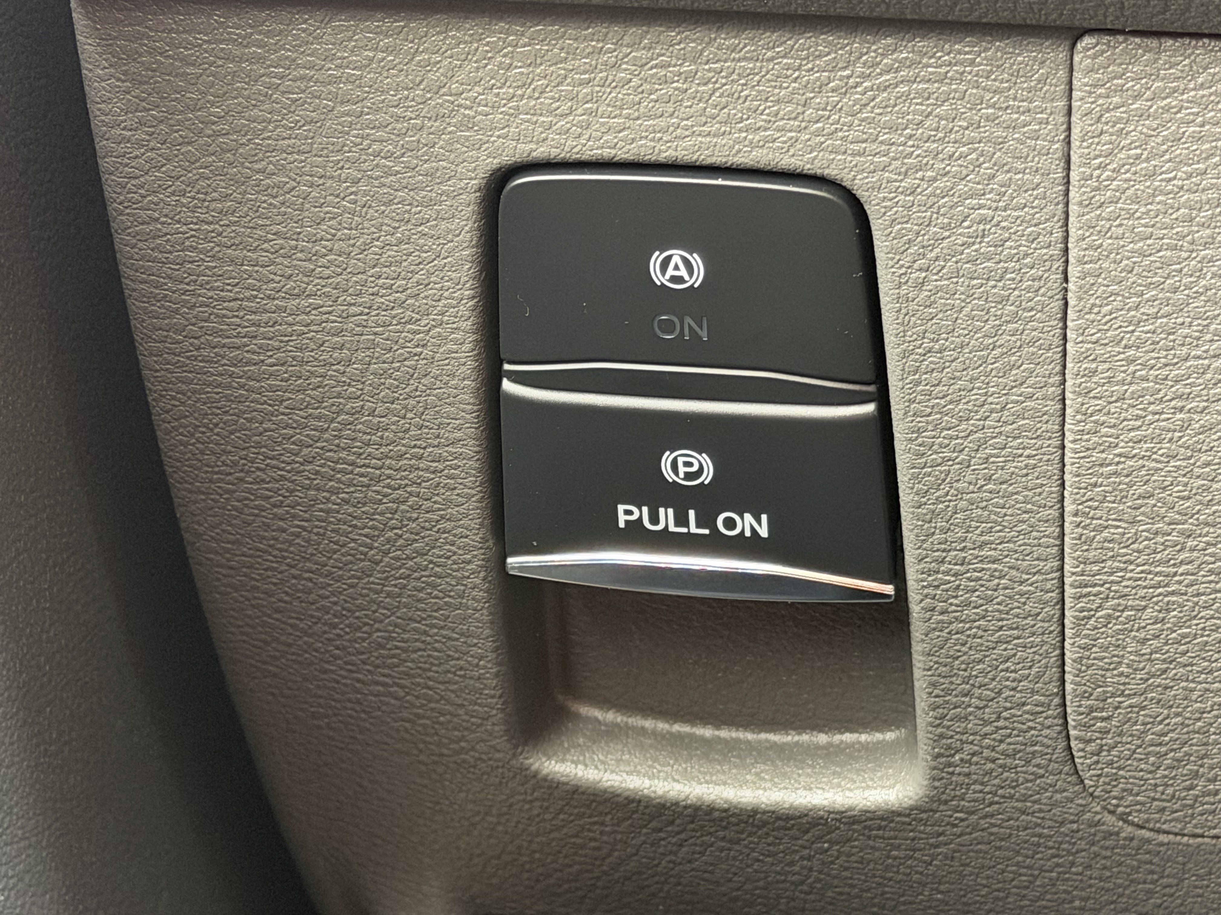 Used 2022 Ford Transit 350 XLT RWD image 11