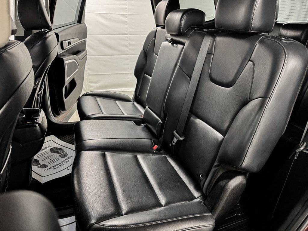 Used 2020 Kia Telluride S w/ S 8 Passenger Seating Package image 10