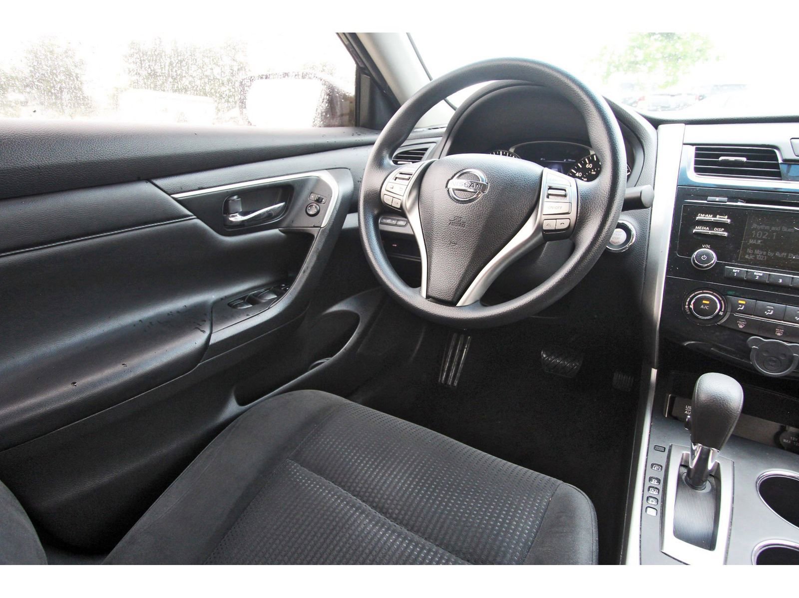 Used 2015 Nissan Altima 2.5 S w/ Power Driver Seat Package FWD image 10