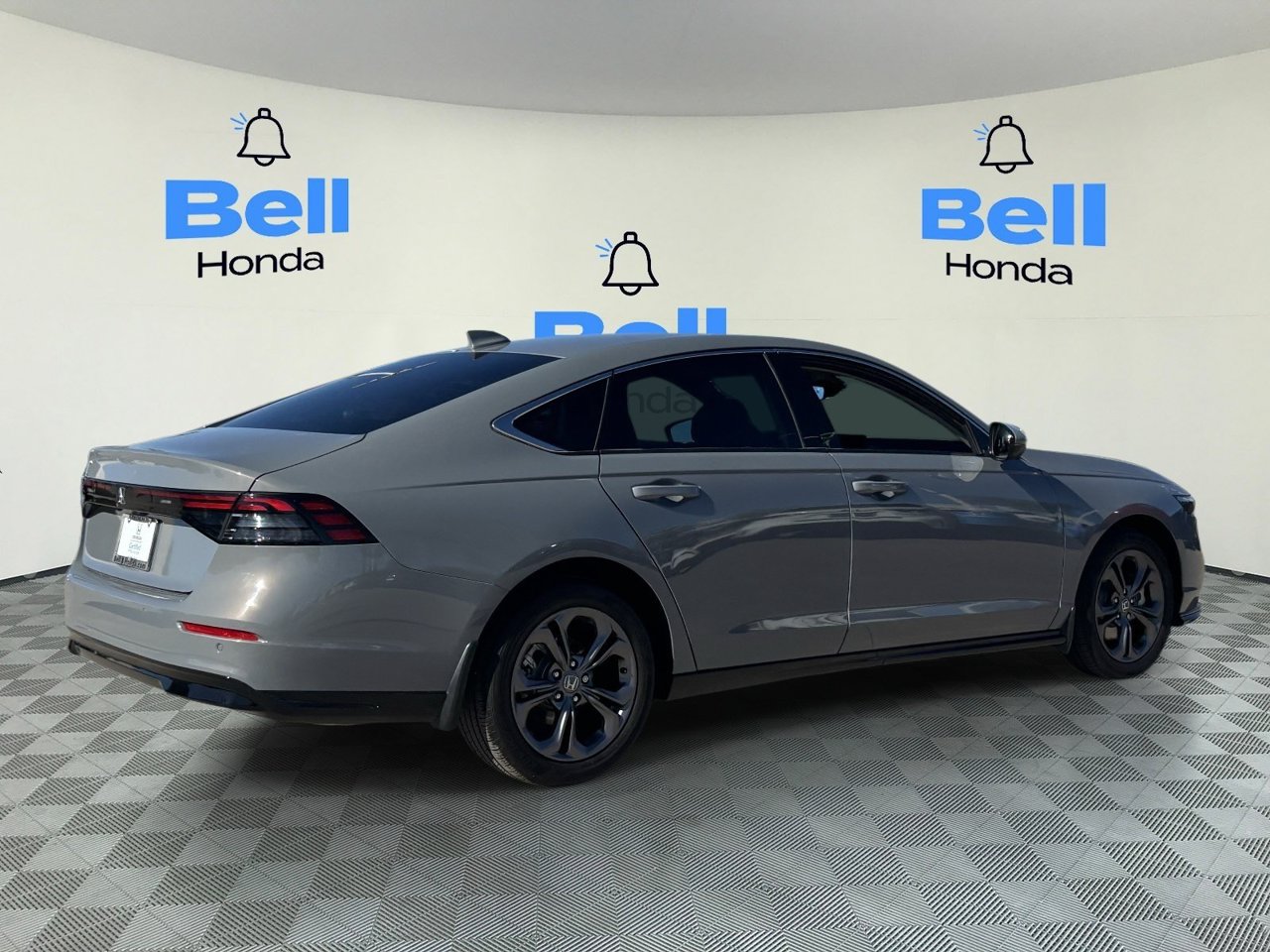 Used 2025 Honda Accord EX-L image 4