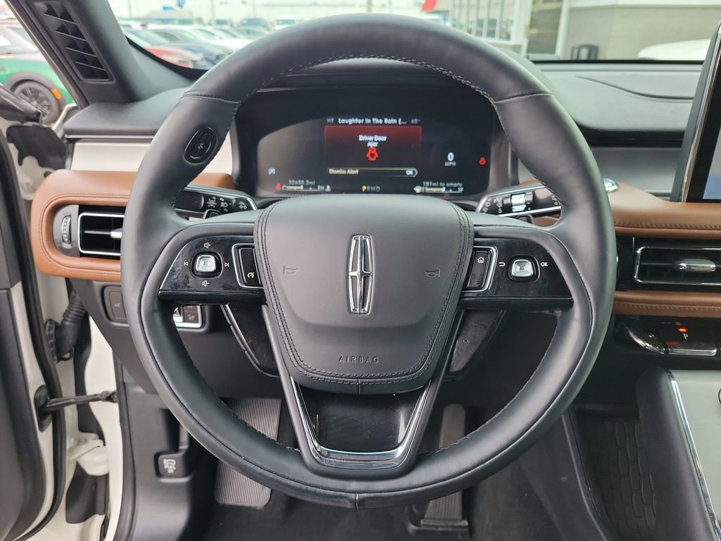 Certified 2020 Lincoln Aviator Reserve w/ Elements Package Plus image 23