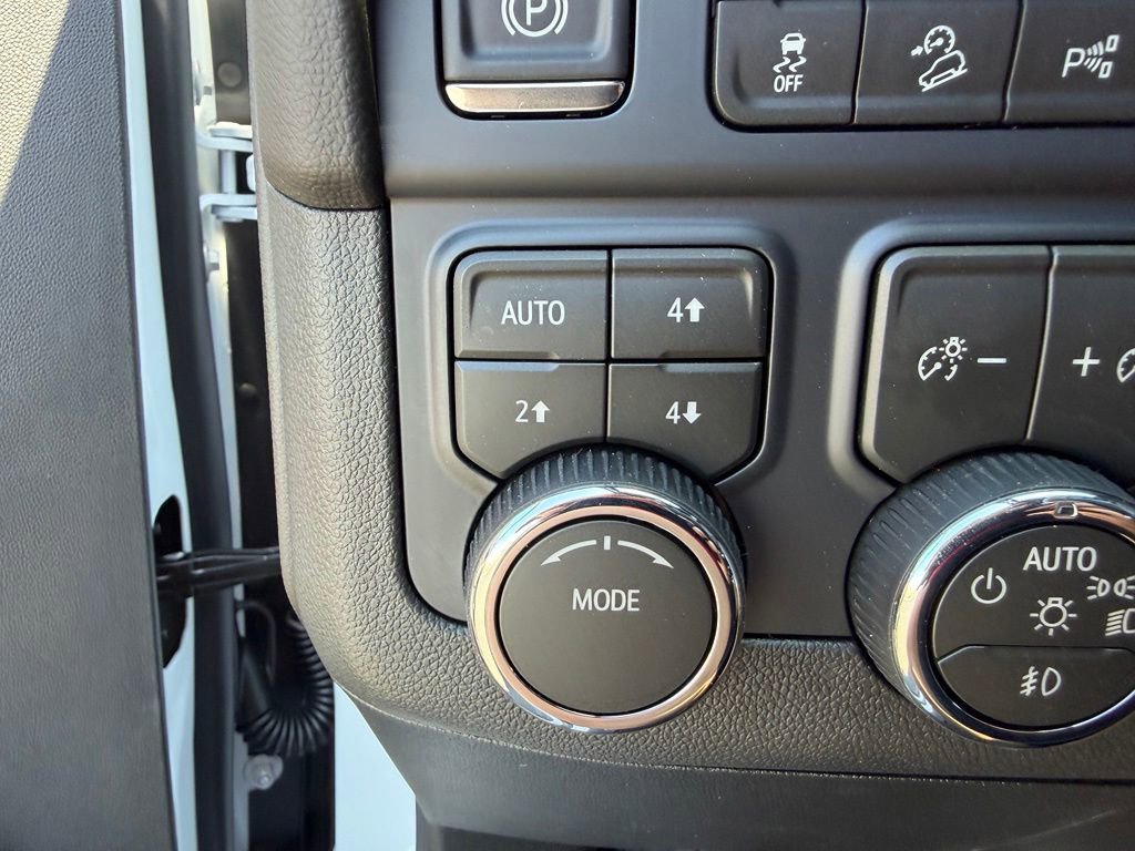 New 2026 Chevrolet Tahoe Premier AWD/4WD image 33