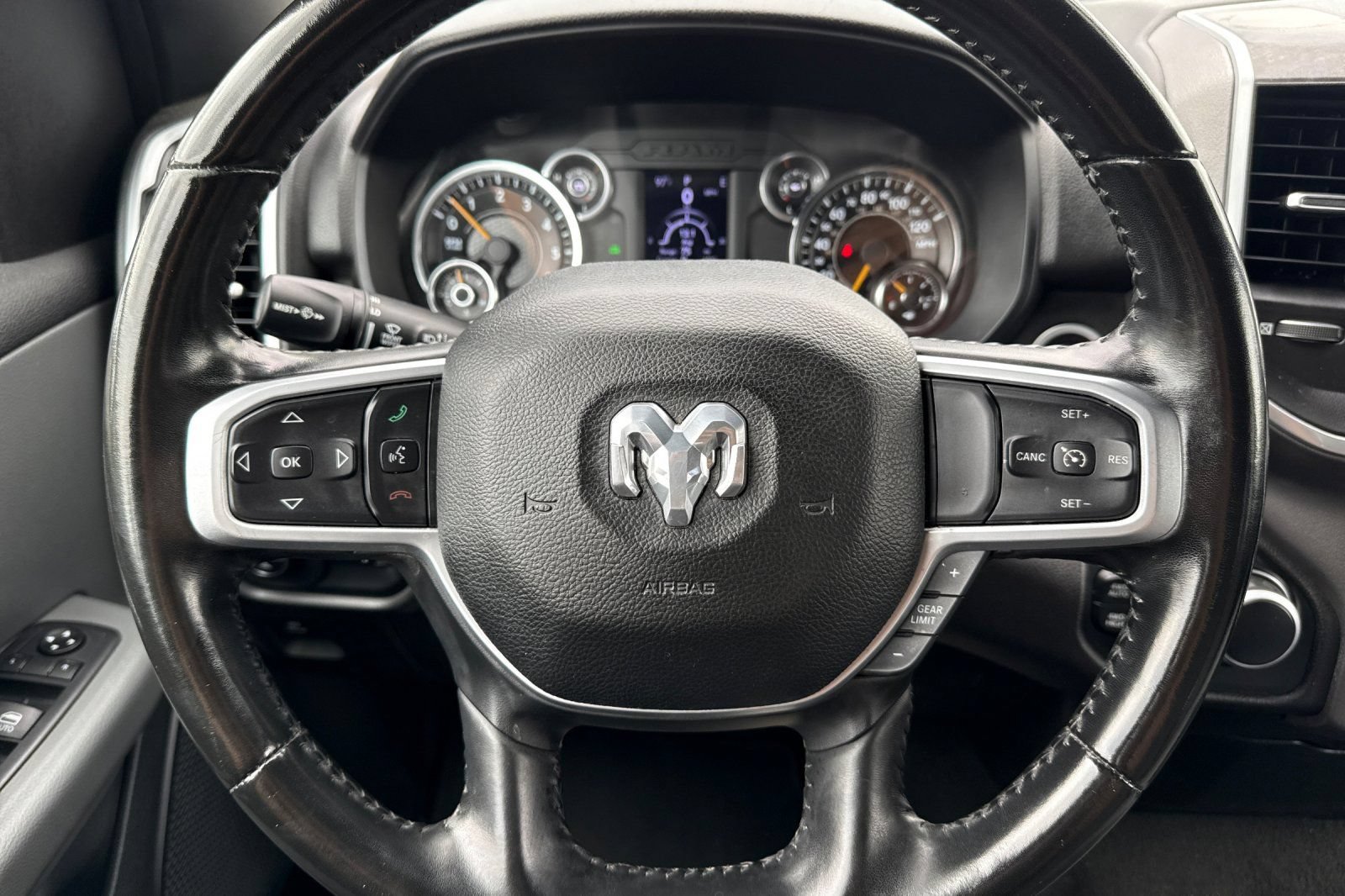 Used 2021 RAM 1500 Big Horn AWD/4WD image 31