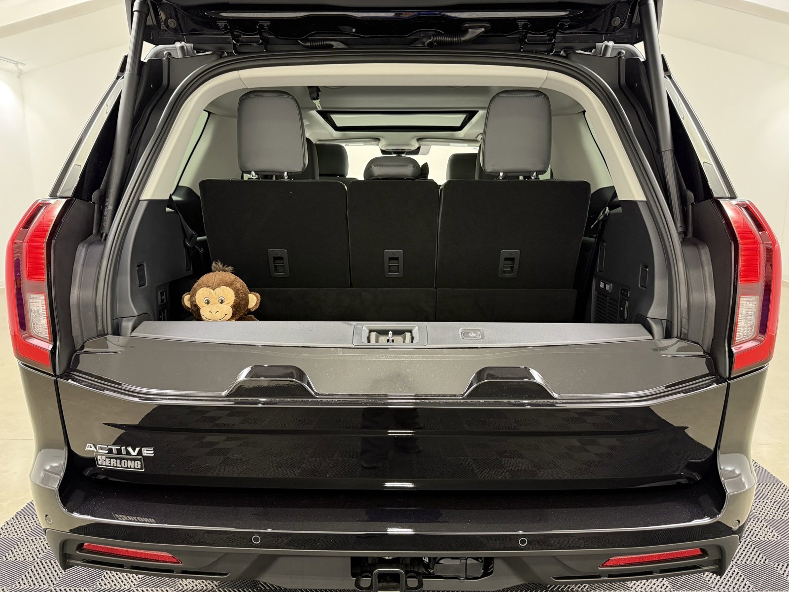 New 2025 Ford Expedition Active image 7