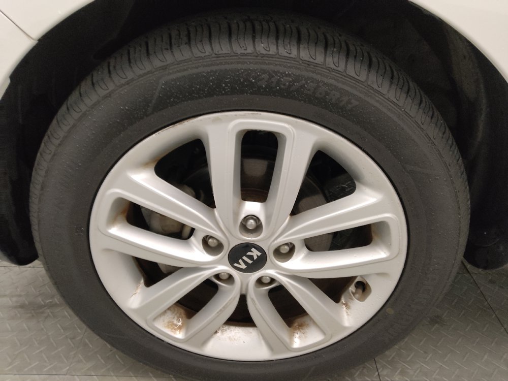 Used 2019 Kia Soul + FWD image 31