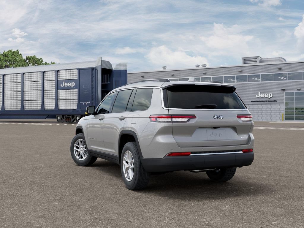 New 2026 Jeep Grand Cherokee L Laredo RWD image 3
